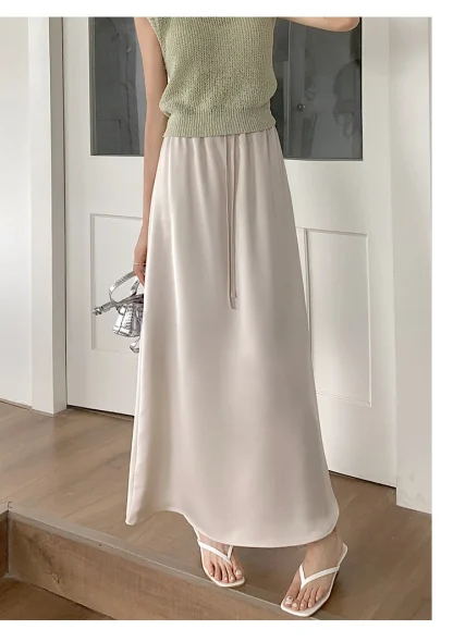 Soft Neutral Elegant Pleated Skirt - Image 5