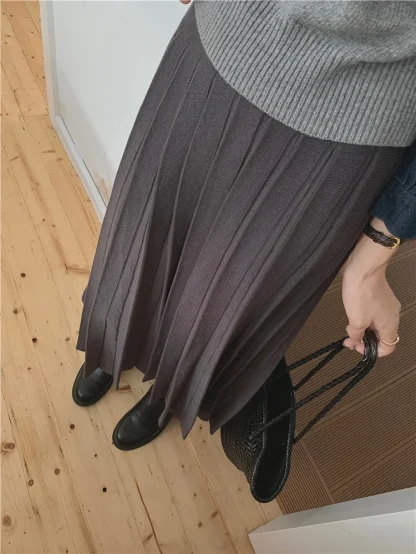 Knitted Thicken Pleated Skirts - Image 2